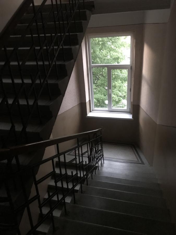 Apartment On Hoholya Street チェルニウツィー エクステリア 写真